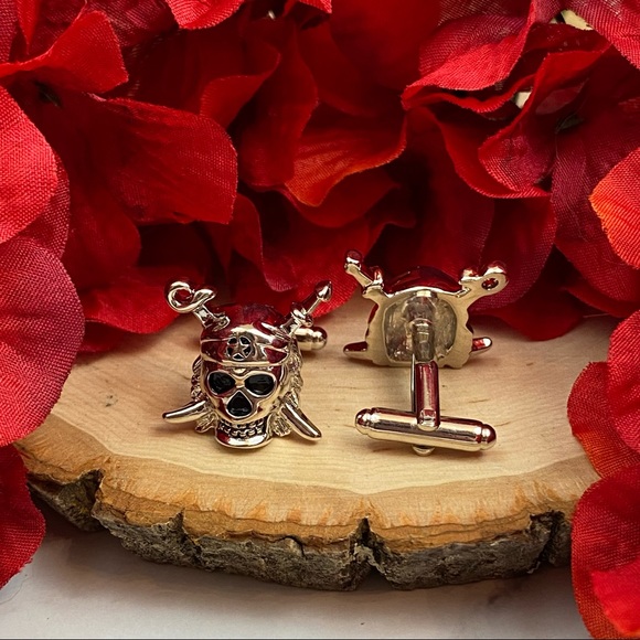 Silver Pirate Skull Cufflinks with Swords - Picture 9 of 16